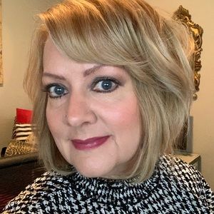 Meet your Posher, Tezra